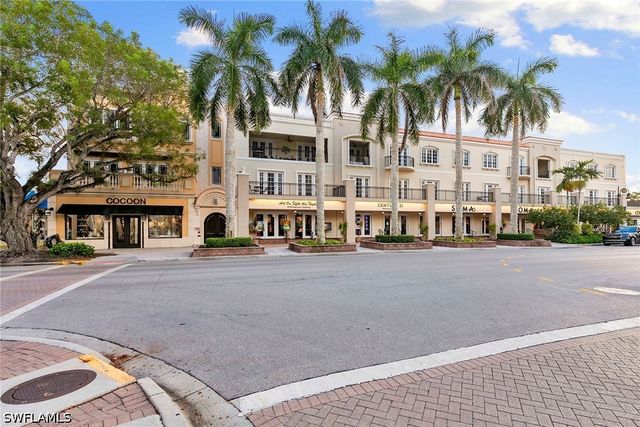 600 5th AVE S A-211, Naples, FL 34102