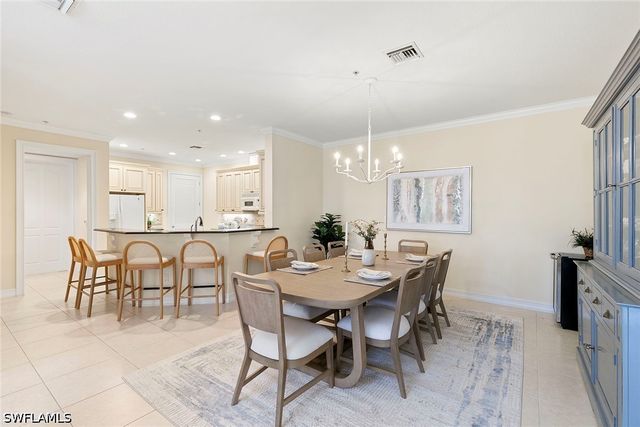 600 5th AVE S A-211, Naples, FL 34102