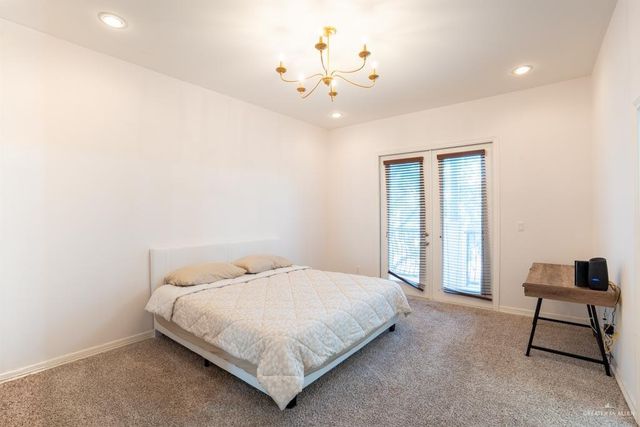 808 S 5th Street, Mcallen, TX 78501