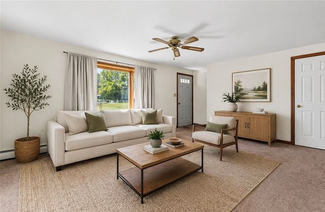 5 Saint Mary’s Way, Warren, RI 02885