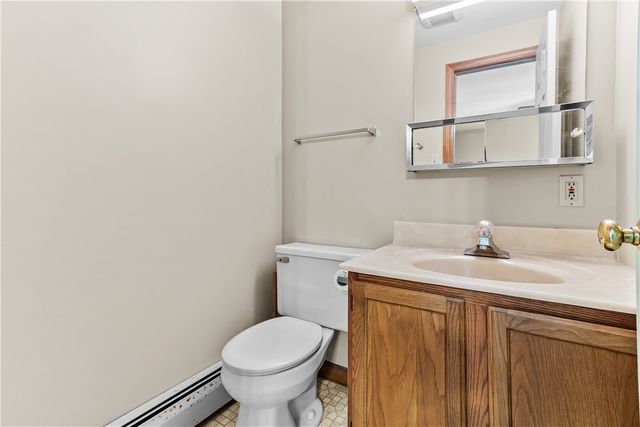 5 Saint Mary’s Way, Warren, RI 02885