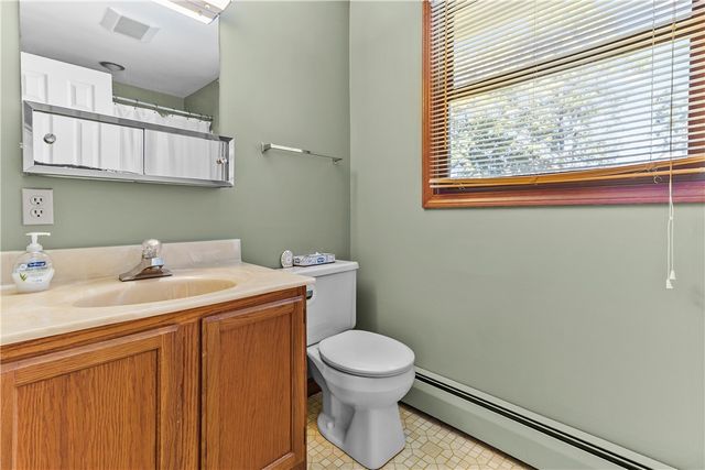 5 Saint Mary’s Way, Warren, RI 02885