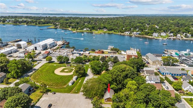 5 Saint Mary’s Way, Warren, RI 02885