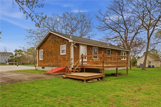 5 Saint Mary’s Way, Warren, RI 02885