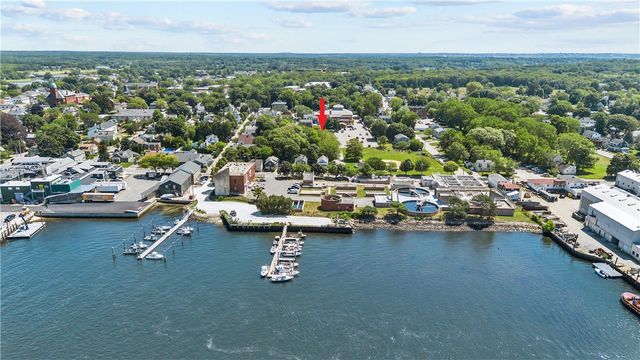 5 Saint Mary’s Way, Warren, RI 02885