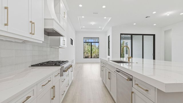 13282 Artisan Circle, Palm Beach Gardens, FL 33418