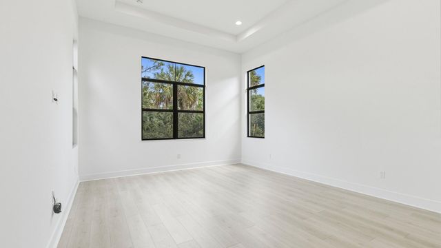 13282 Artisan Circle, Palm Beach Gardens, FL 33418