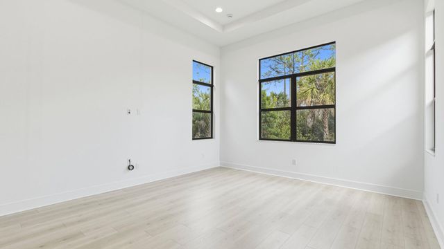 13282 Artisan Circle, Palm Beach Gardens, FL 33418