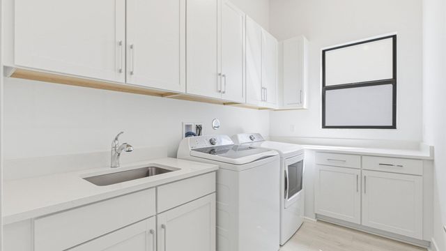13282 Artisan Circle, Palm Beach Gardens, FL 33418