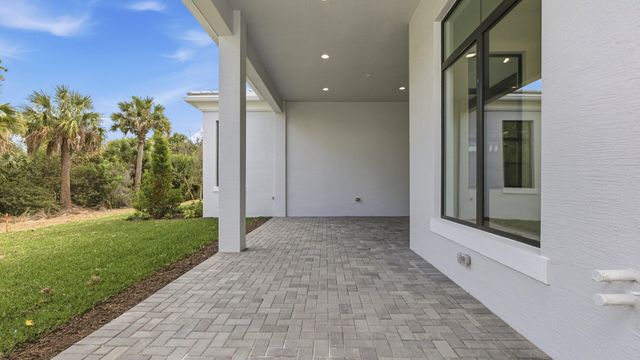13282 Artisan Circle, Palm Beach Gardens, FL 33418