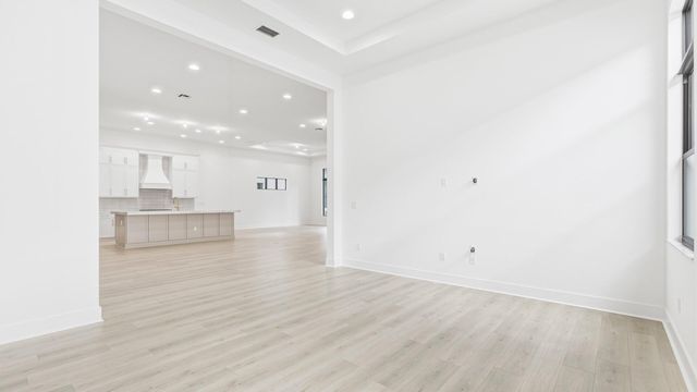 13282 Artisan Circle, Palm Beach Gardens, FL 33418