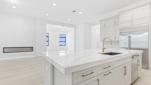 13282 Artisan Circle, Palm Beach Gardens, FL 33418