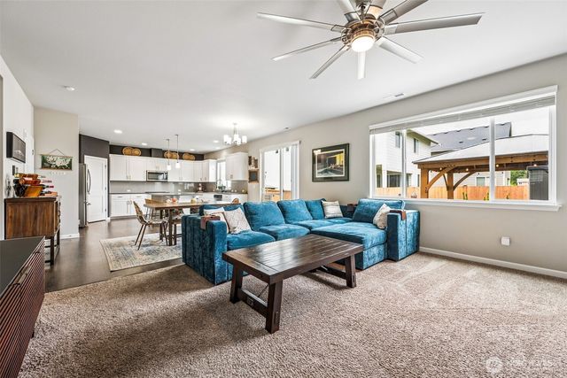 2419 200th Street Ct E, Spanaway, WA 98387