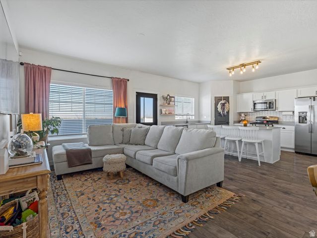 1012 W OSPREY DR, Stansbury Park, UT 84074