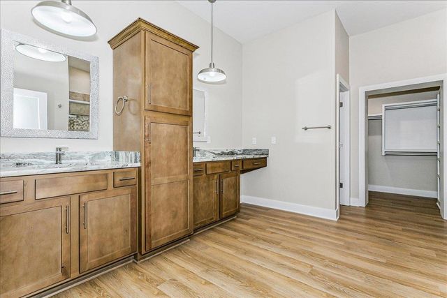 1630 E Appleton St., Valley Center, KS 67147