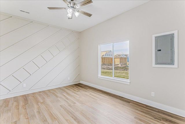 1630 E Appleton St., Valley Center, KS 67147