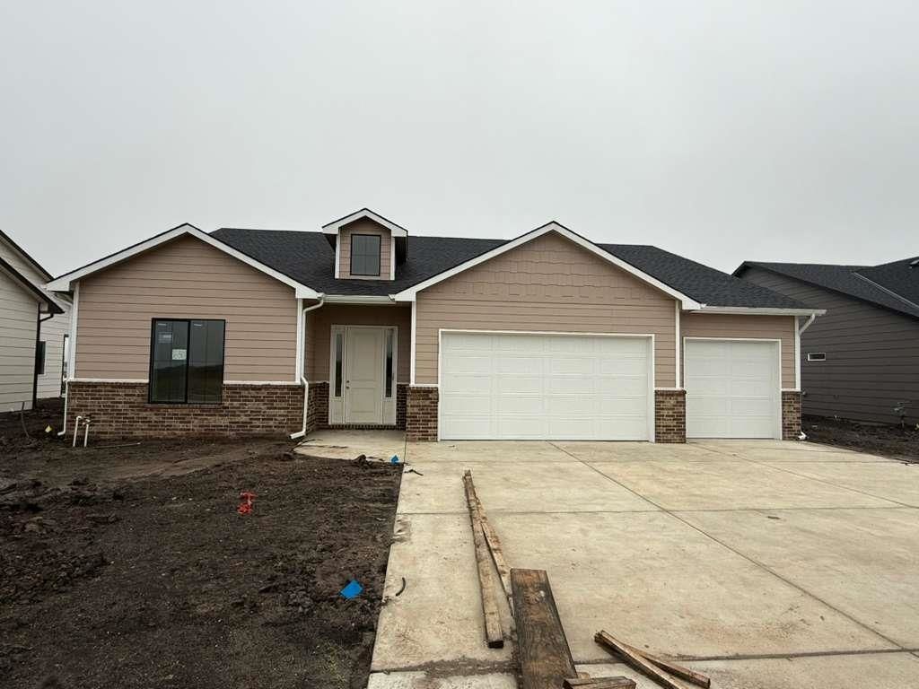 1630 E Appleton St., Valley Center, KS 67147