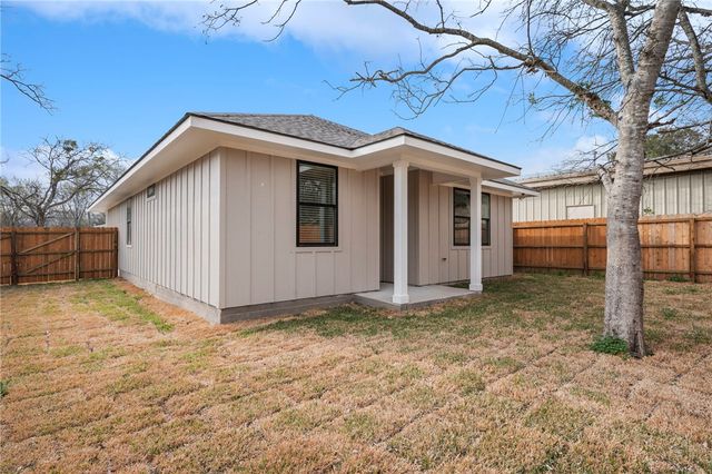 1311 Suncrest, Bryan, TX 77803