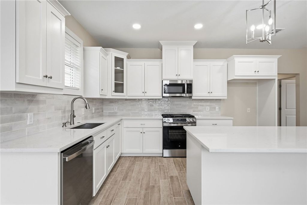 1311 Suncrest, Bryan, TX 77803 — photo 5