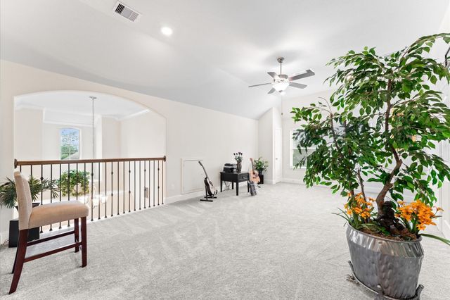 1402 Graystone Hills Dr Drive, Conroe, TX 77304