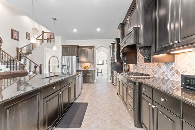 1402 Graystone Hills Dr Drive, Conroe, TX 77304