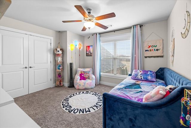 494 W Waterfalls Court, Farmington, AR 72730