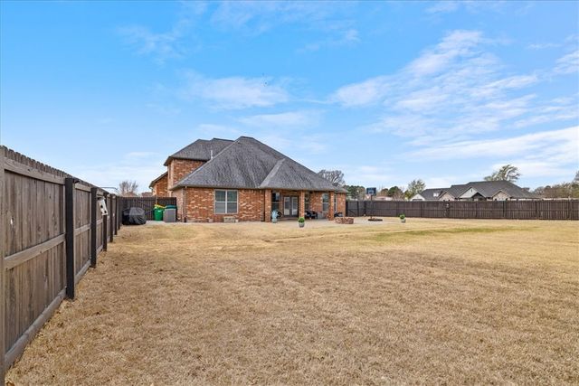 494 W Waterfalls Court, Farmington, AR 72730