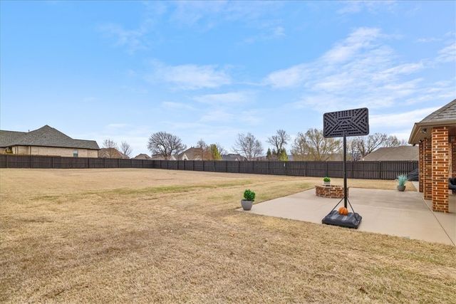 494 W Waterfalls Court, Farmington, AR 72730