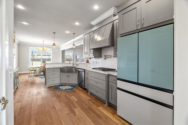 494 W Waterfalls Court, Farmington, AR 72730