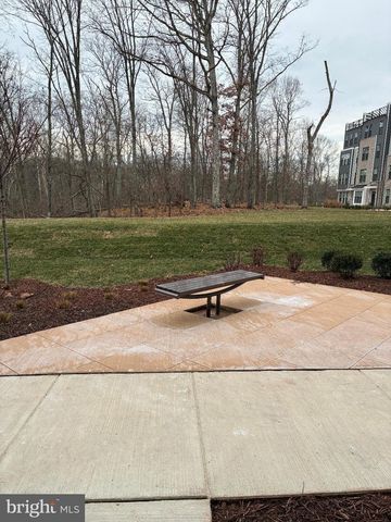 20823 CLOONGEE TER, Sterling, VA 20166