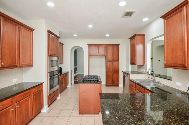 2735 Driftwood Drive, Manvel, TX 77578