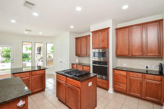 2735 Driftwood Drive, Manvel, TX 77578