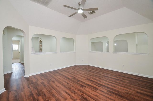 2735 Driftwood Drive, Manvel, TX 77578