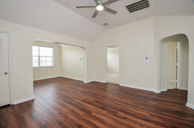 2735 Driftwood Drive, Manvel, TX 77578
