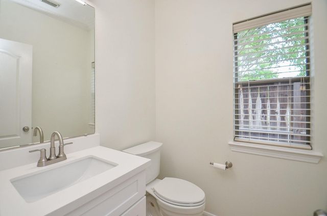2735 Driftwood Drive, Manvel, TX 77578