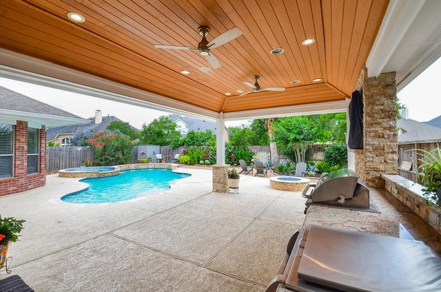 2735 Driftwood Drive, Manvel, TX 77578