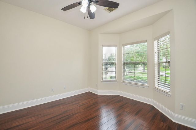 2735 Driftwood Drive, Manvel, TX 77578