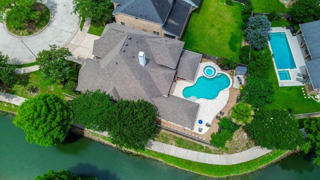 2735 Driftwood Drive, Manvel, TX 77578