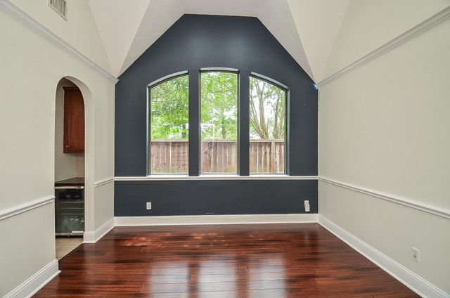 2735 Driftwood Drive, Manvel, TX 77578