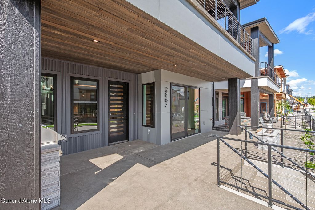 2867 W Lumber Lane, Coeur d'Alene, ID 83814 photo 3