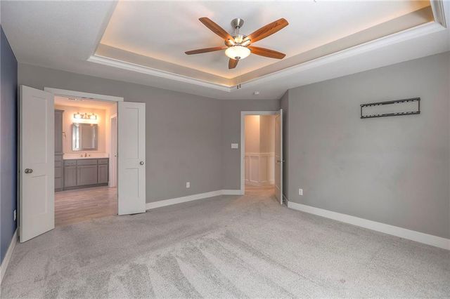 1305 NE Goshen Drive, Lee's Summit, MO 64064