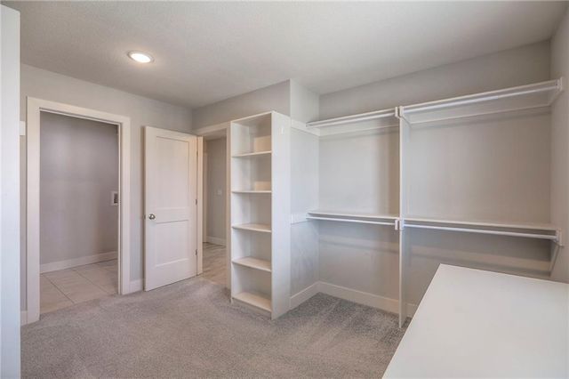 1305 NE Goshen Drive, Lee's Summit, MO 64064