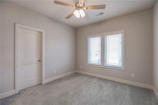 1305 NE Goshen Drive, Lee's Summit, MO 64064