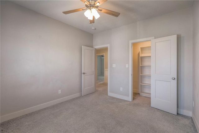 1305 NE Goshen Drive, Lee's Summit, MO 64064