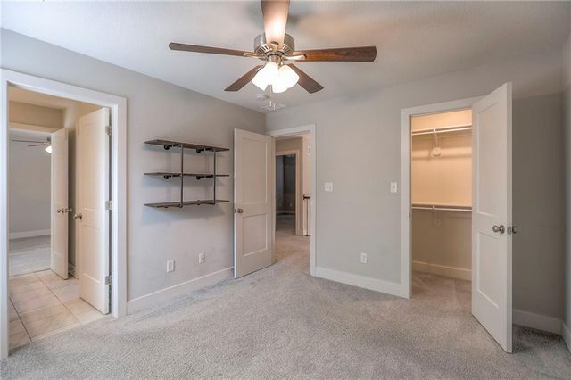 1305 NE Goshen Drive, Lee's Summit, MO 64064