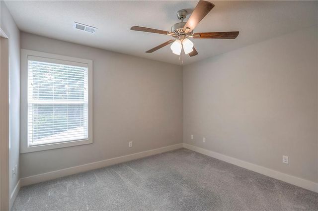 1305 NE Goshen Drive, Lee's Summit, MO 64064