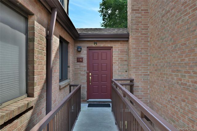 50 Dekalb Avenue E10, White Plains, NY 10603