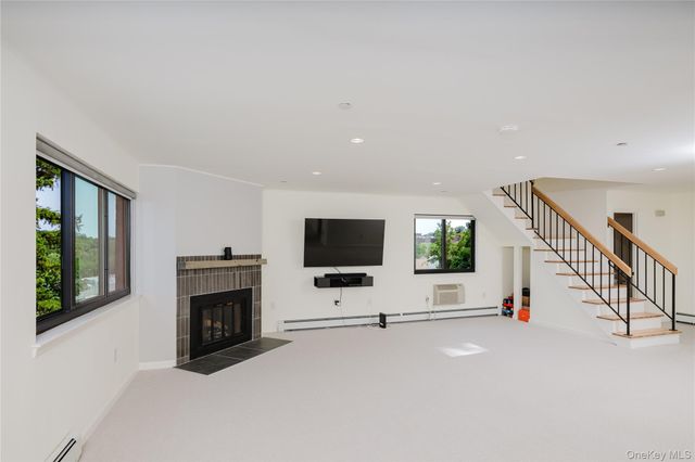 50 Dekalb Avenue E10, White Plains, NY 10603