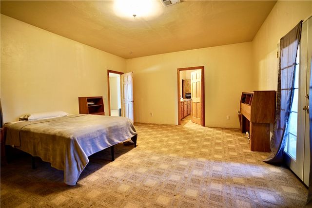 17352 Longhorn Drive, Dolan Springs, AZ 86441