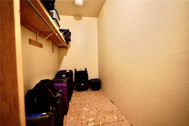 17352 Longhorn Drive, Dolan Springs, AZ 86441